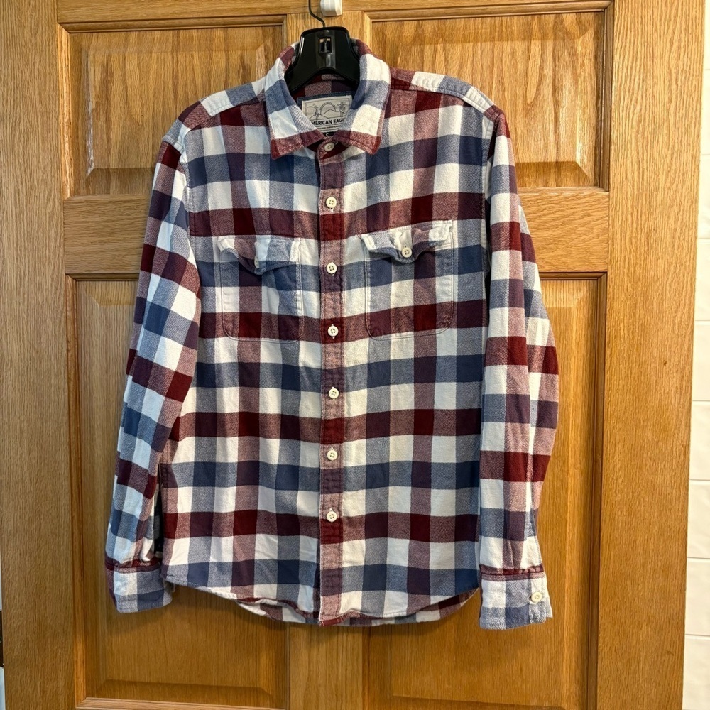 American Eagle Cozy Cabin Flannel Red White Blue Plaid Women’s Size S Button Up - Picture 1 of 4